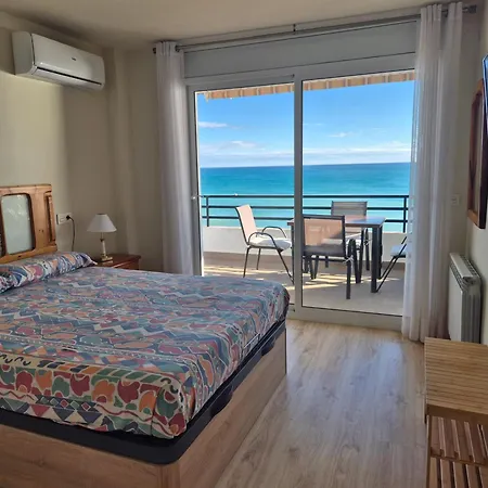 Apartament Mediterrani - Primera Linea De Mar Miami Playa